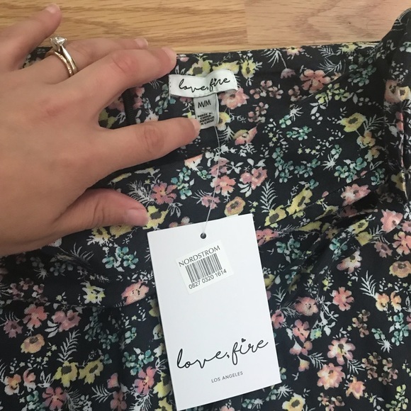 - New Floral Midi Skirt - Picture 4 of 6